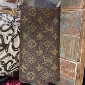 Louis vuitton wallet